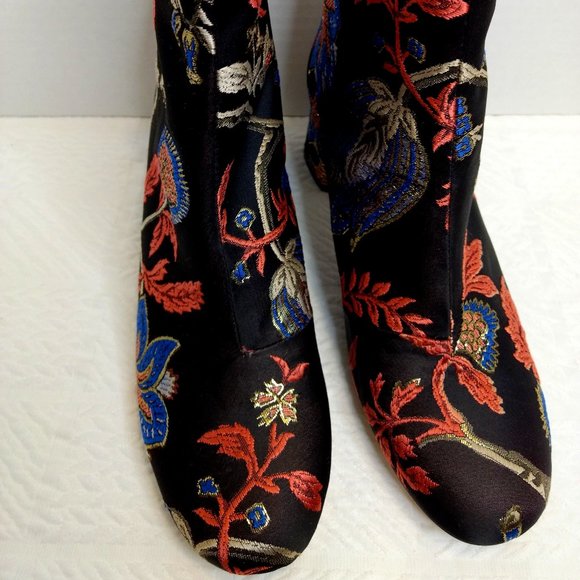 zara embroidered boots